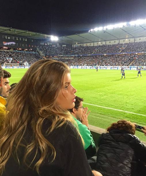 Maja in tribuna allo stadio di Malm durante la sfida di Champions League della squadra svedese contro il Real Madrid di Ronaldo, mercoled sera. Spettatrice casuale? (da Instagram)